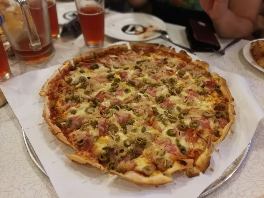 XL Pizza